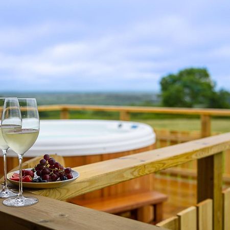 Luxury Log Cabin With A Hot Tub Stone  Eksteriør bilde