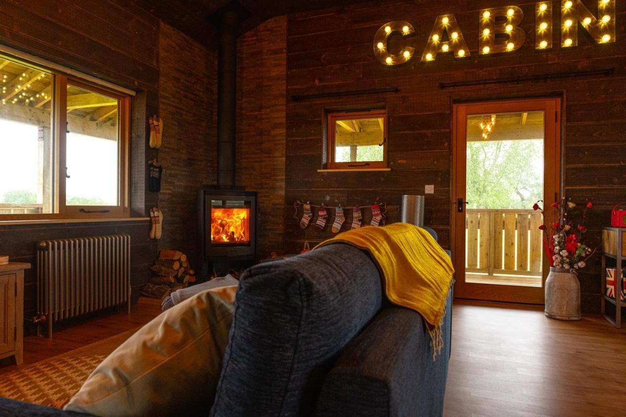 Luxury Log Cabin With A Hot Tub Stone  Eksteriør bilde