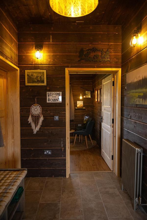 Luxury Log Cabin With A Hot Tub Stone  Eksteriør bilde