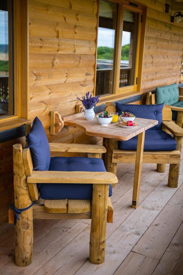 Luxury Log Cabin With A Hot Tub Stone  Eksteriør bilde