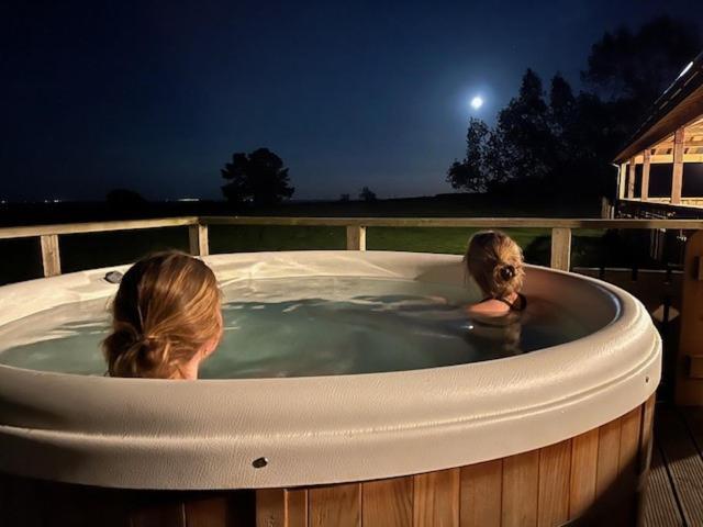 Luxury Log Cabin With A Hot Tub Stone  Eksteriør bilde